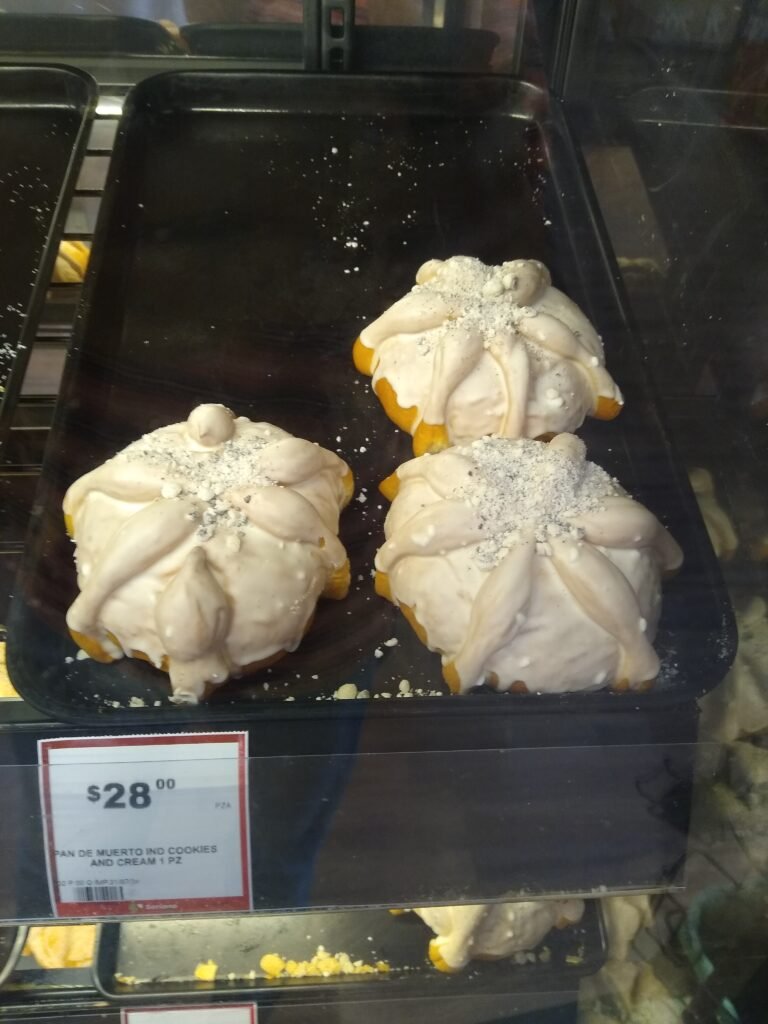 Exhibición pan de muerto relleno de sabores Mérida Yucatán
