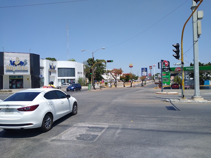 Pronóstico del tiempo hoy. Calles de Mérida en un día soleado